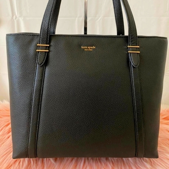 kate spade Handbags - New black oakwood st ped Chandra tote